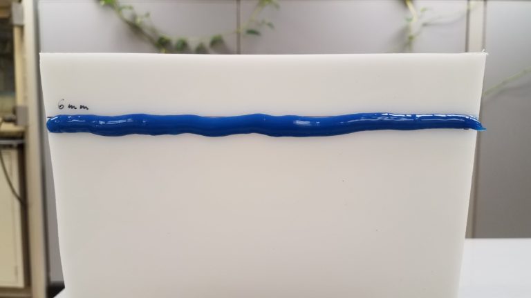 Plexus adhesive bead on vertical surface