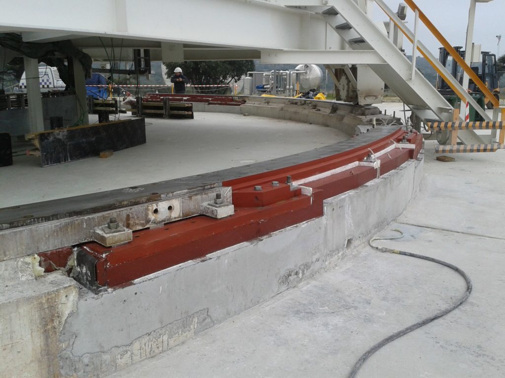 Side view of repaired track with Chockfast Red